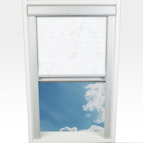 1795860 dachfensterrollo skylight verdunkelnd wolken