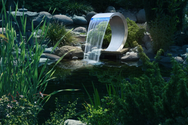 Wasserfall Mamba mit LED